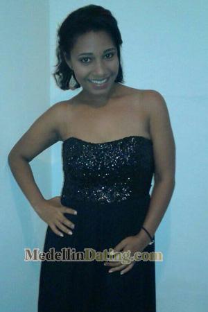 170006 - Glenny Age: 36 - Dominican Republic