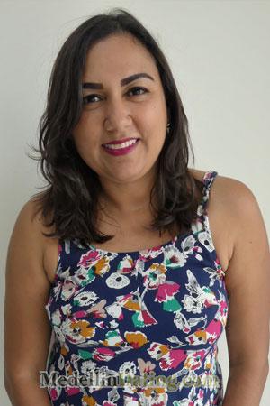 182973 - Brenda Age: 49 - Colombia