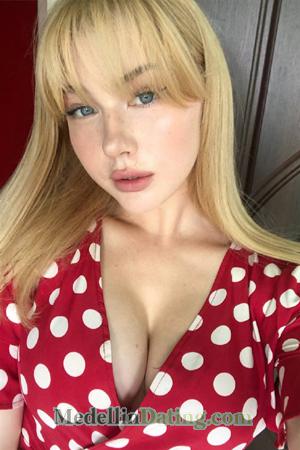 196520 - Anastasia Age: 23 - Ukraine