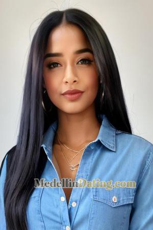 215361 - Carmen Age: 25 - Colombia