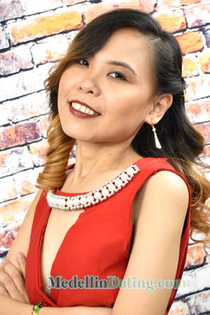 215578 - Regine Age: 29 - Philippines