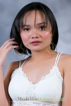 222300 - Christine Age: 19 - Philippines