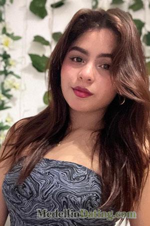 223821 - Mariangel Age: 20 - Colombia