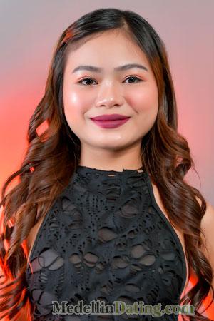 223852 - Jeramae Age: 19 - Philippines