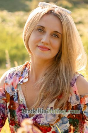 223976 - Oksana Age: 47 - Ukraine