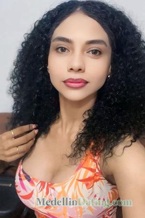 225105 - Maria Angelica Age: 35 - Colombia