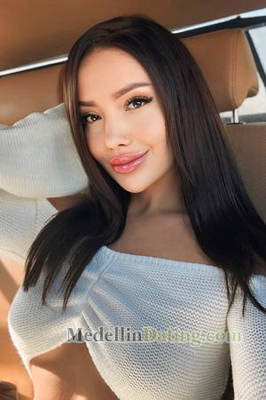 225413 - Anastasiia Age: 28 - Ukraine