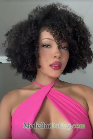 226100 - Lineidis Age: 23 - Colombia