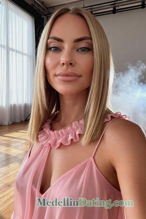 226116 - Khrystyna Age: 37 - Ukraine