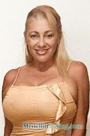 226998 - Gabriela Age: 48 - Costa Rica