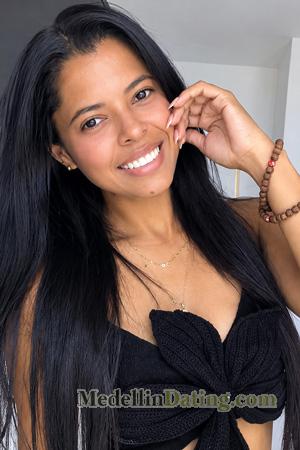 229315 - Sandra Age: 33 - Colombia